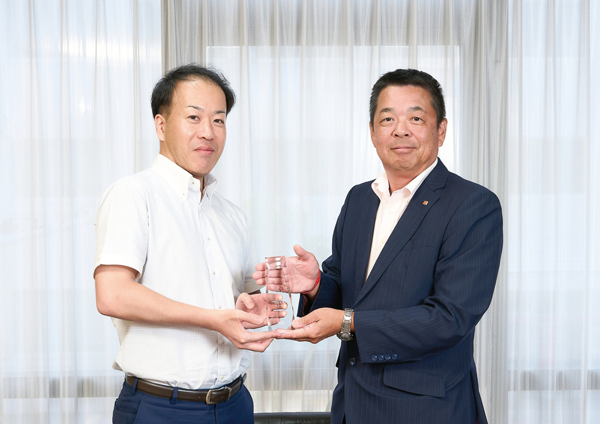 10周年連続掲載